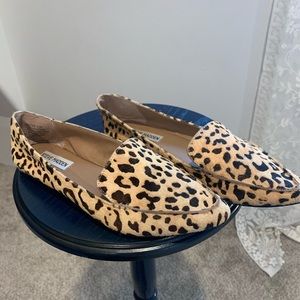 Steve Madden cow hair flats